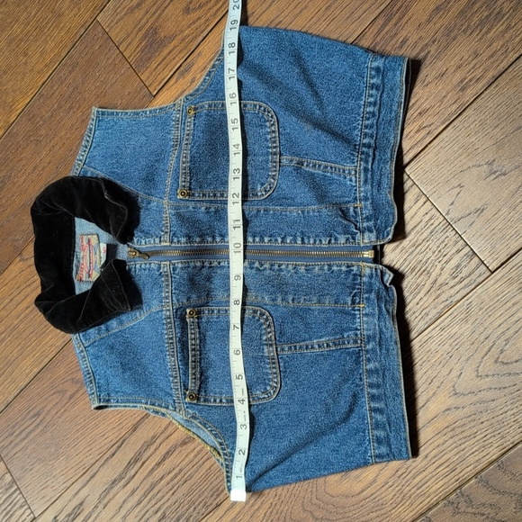 The Beverly Hills Denim Company - Vintage Denim Zip Up Vest With Velour Collar - Picture 5 of 7